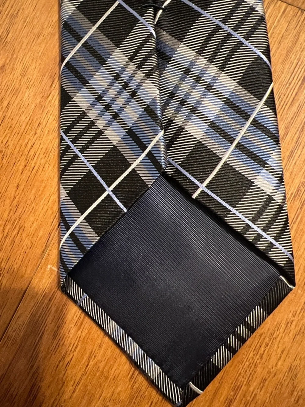 Izod silk tie